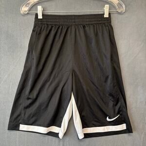 Nike Dri Fit Shorts Kids XL Performance Workout Basketball Basketball Gym Sports